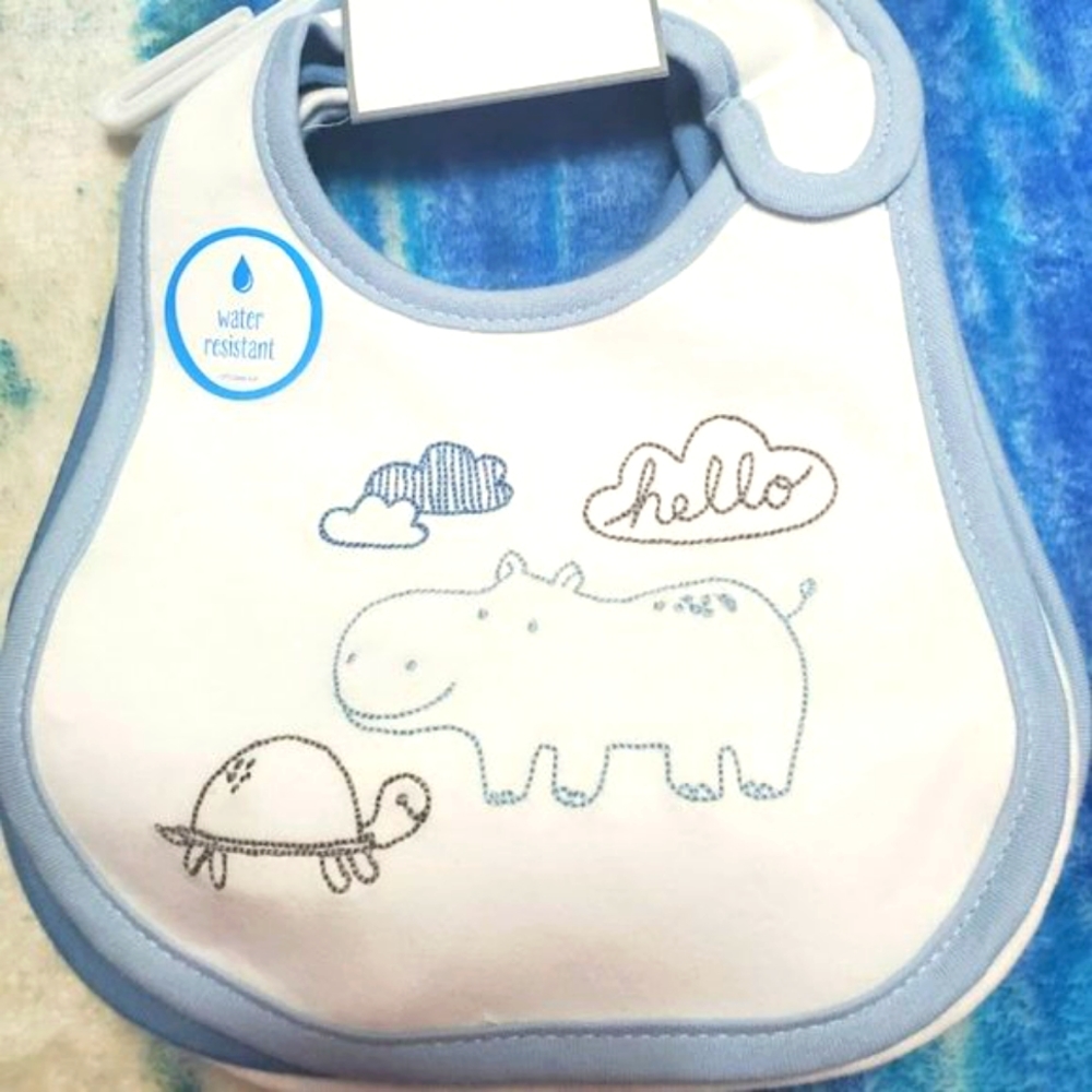 Carter's 4 Pack Baby Bibs Adorable Set - NWT